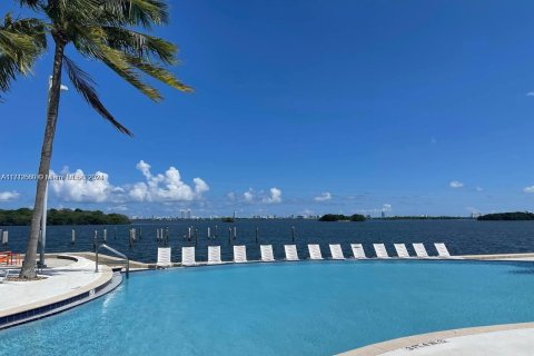 Купить кондоминиум в Майами, Флорида 1 спальня, 67.17м2, № 1957855 - фото 8