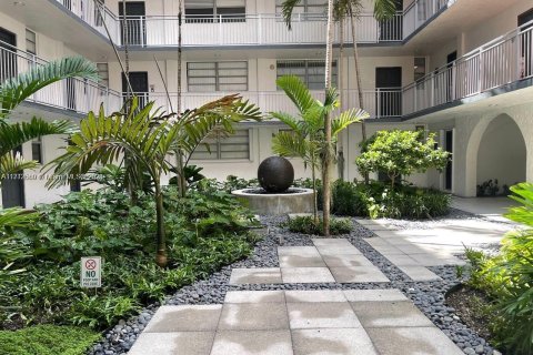 Купить кондоминиум в Майами, Флорида 1 спальня, 67.17м2, № 1957855 - фото 6