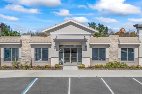 Immobilier commercial à louer à Wildwood, Floride: 242.85 m2 № 1555884 - photo 6