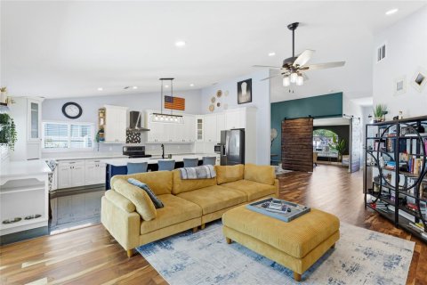 House in Riverview, Florida 3 bedrooms, 187.2 sq.m. № 2209750 - photo 9