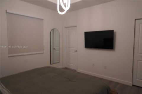 House in Miami, Florida 3 bedrooms, 129.41 sq.m. № 2030967 - photo 20