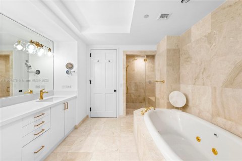 Condominio en alquiler en Miami Beach, Florida, 3 dormitorios, 265.79 m2 № 2012336 - foto 7