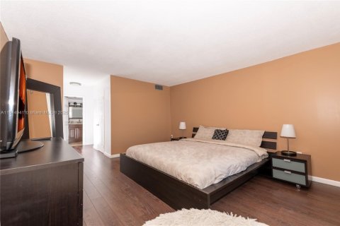 Copropriété à louer à Aventura, Floride: 1 chambre, 81.1 m2 № 1842376 - photo 16