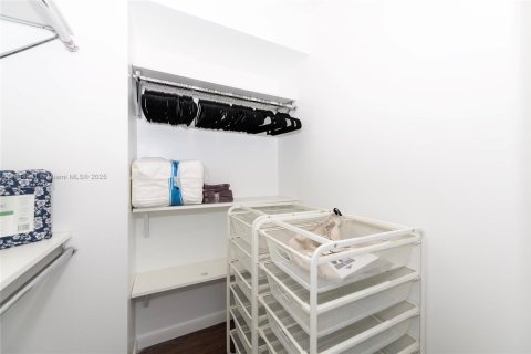 Copropriété à louer à Aventura, Floride: 1 chambre, 81.1 m2 № 1842376 - photo 13