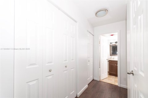 Copropriété à louer à Aventura, Floride: 1 chambre, 81.1 m2 № 1842376 - photo 18