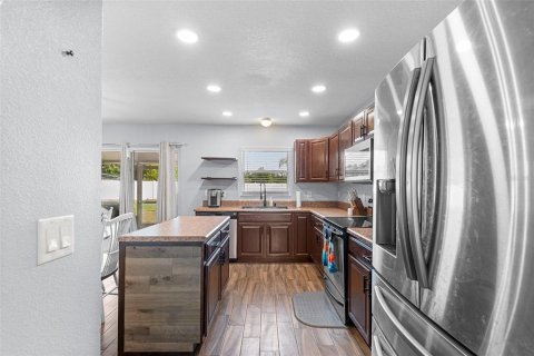 Casa en venta en Auburndale, Florida, 3 dormitorios, 178.47 m2 № 1910604 - foto 9