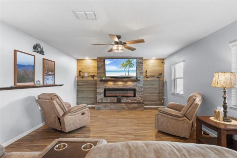 Casa en venta en Auburndale, Florida, 3 dormitorios, 178.47 m2 № 1910604 - foto 12