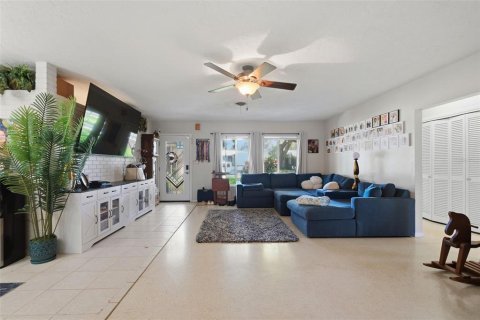 Villa ou maison à vendre à Clearwater, Floride: 3 chambres, 178.93 m2 № 2416607 - photo 7