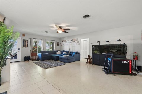 Villa ou maison à vendre à Clearwater, Floride: 3 chambres, 178.93 m2 № 2416607 - photo 8