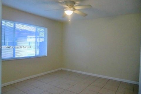 Снять в аренду квартиру в Форт-Лодердейл, Флорида 1 спальня, 74.32м2, № 1947872 - фото 6