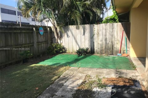 Снять в аренду квартиру в Форт-Лодердейл, Флорида 1 спальня, 74.32м2, № 1947872 - фото 12