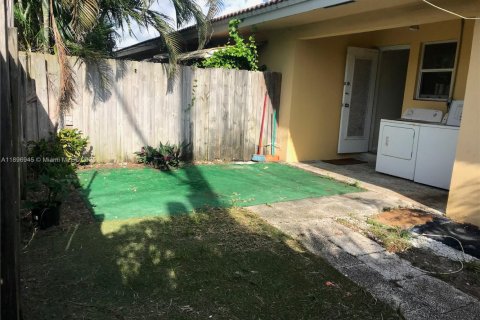 Снять в аренду квартиру в Форт-Лодердейл, Флорида 1 спальня, 74.32м2, № 1947872 - фото 11