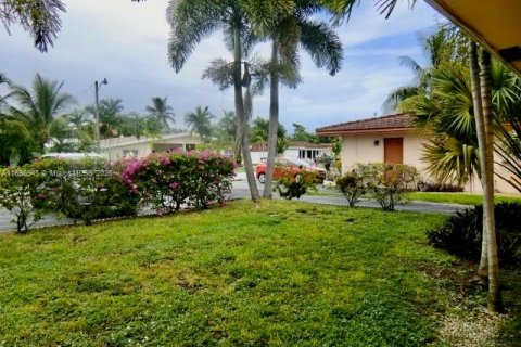 Снять в аренду квартиру в Форт-Лодердейл, Флорида 1 спальня, 74.32м2, № 1947872 - фото 10