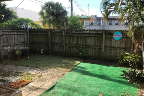 Снять в аренду квартиру в Форт-Лодердейл, Флорида 1 спальня, 74.32м2, № 1947872 - фото 13