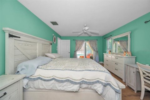 House in Palm Harbor, Florida 3 bedrooms, 183.57 sq.m. № 2102189 - photo 23