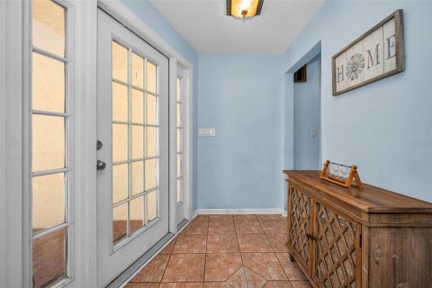 House in Palm Harbor, Florida 3 bedrooms, 183.57 sq.m. № 2102189 - photo 7