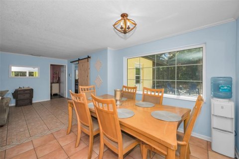 House in Palm Harbor, Florida 3 bedrooms, 183.57 sq.m. № 2102189 - photo 18