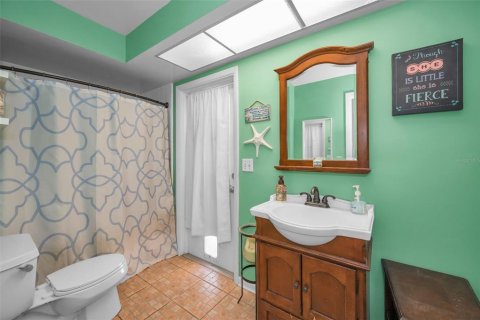 House in Palm Harbor, Florida 3 bedrooms, 183.57 sq.m. № 2102189 - photo 28