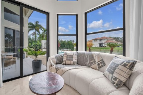 House in Miramar, Florida 5 bedrooms, 305.18 sq.m. № 2004068 - photo 27