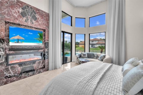 House in Miramar, Florida 5 bedrooms, 305.18 sq.m. № 2004068 - photo 25