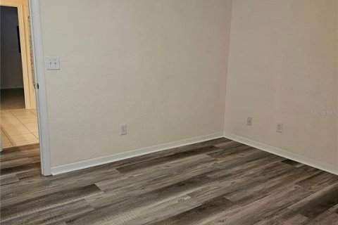 House in Gainesville, Florida 2 bedrooms, 112.97 sq.m. № 1912319 - photo 15