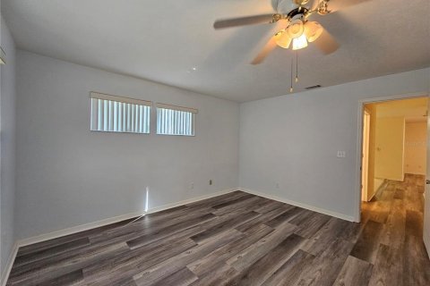 House in Gainesville, Florida 2 bedrooms, 112.97 sq.m. № 1912319 - photo 16