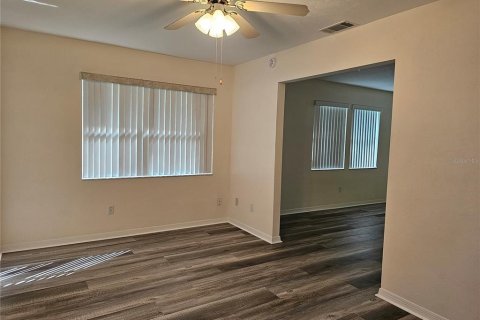 House in Gainesville, Florida 2 bedrooms, 112.97 sq.m. № 1912319 - photo 3