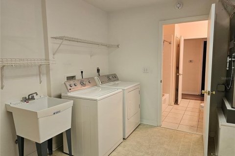 House in Gainesville, Florida 2 bedrooms, 112.97 sq.m. № 1912319 - photo 23