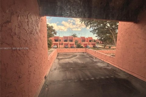 Copropriété à vendre à Lauderhill, Floride: 3 chambres, 167.22 m2 № 2025462 - photo 25
