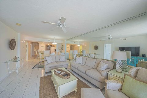 Condominio en venta en Ponce Inlet, Florida, 2 dormitorios, 153.75 m2 № 2155581 - foto 9