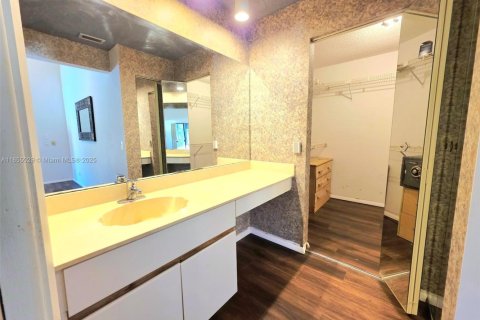 House in Weston, Florida 2 bedrooms, 123.1 sq.m. № 1872621 - photo 30