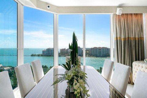 Condominio en venta en Miami Beach, Florida, 3 dormitorios, 217.39 m2 № 2066862 - foto 7