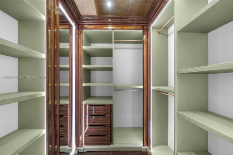 Condominio en venta en Miami Beach, Florida, 3 dormitorios, 217.39 m2 № 2066862 - foto 19