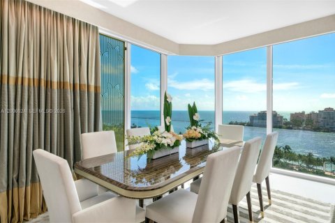 Condominio en venta en Miami Beach, Florida, 3 dormitorios, 217.39 m2 № 2066862 - foto 6