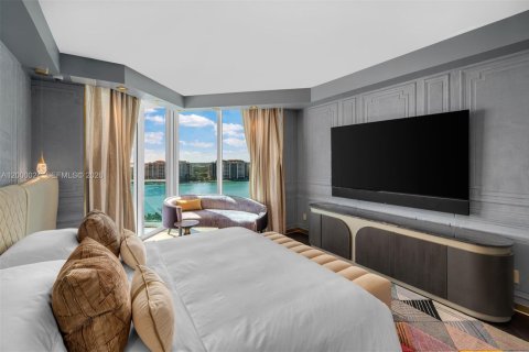 Condominio en venta en Miami Beach, Florida, 3 dormitorios, 217.39 m2 № 2066862 - foto 14