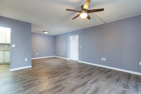 Купить кондоминиум в Тарпон-Спрингс, Флорида 3 комнаты, 90.95м2, № 2148607 - фото 10