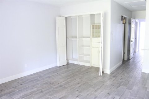 Купить кондоминиум в Палм-Харбор, Флорида 9 комнат, 124.02м2, № 1780932 - фото 15