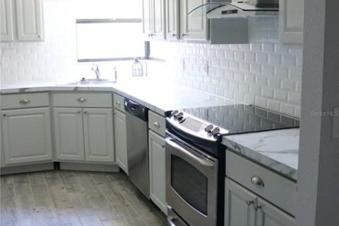 Купить кондоминиум в Палм-Харбор, Флорида 9 комнат, 124.02м2, № 1780932 - фото 4