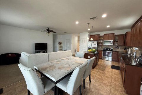 House in Brooksville, Florida 3 bedrooms, 157.93 sq.m. № 2234710 - photo 5