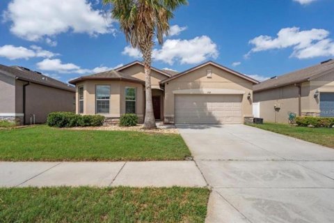 House in Brooksville, Florida 3 bedrooms, 157.93 sq.m. № 2234710