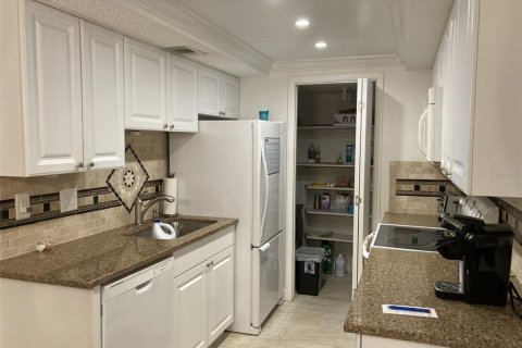 Condominio en alquiler en Bradenton, Florida, 2 dormitorios, 109.44 m2 № 1625820 - foto 12