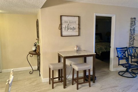 Condominio en alquiler en Bradenton, Florida, 2 dormitorios, 109.44 m2 № 1625820 - foto 5