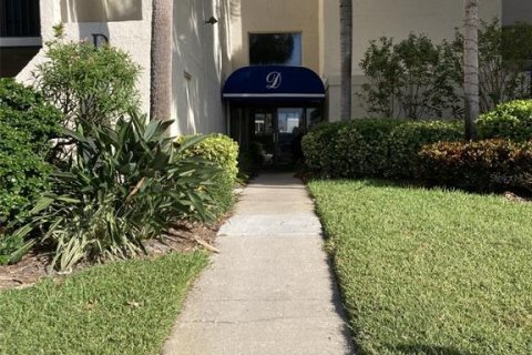 Condominio en alquiler en Bradenton, Florida, 2 dormitorios, 109.44 m2 № 1625820 - foto 2