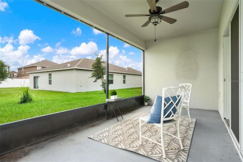 House in Haines City, Florida 4 bedrooms, 202.71 sq.m. № 1824037 - photo 27