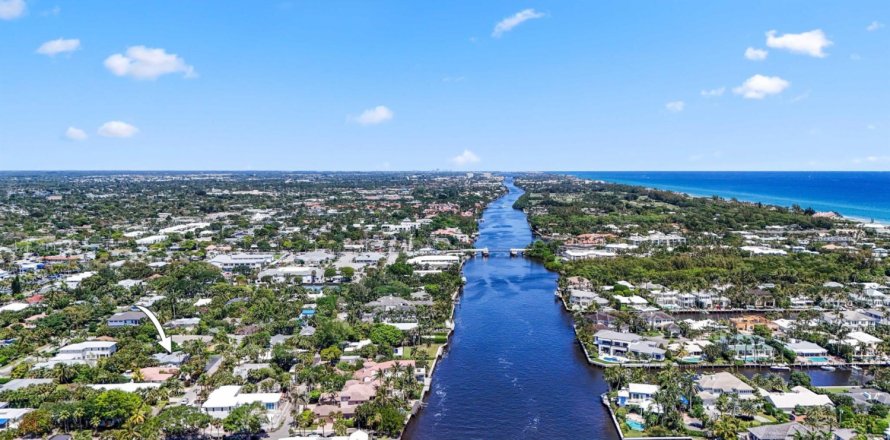 Casa en Delray Beach, Florida 3 dormitorios, 219.81 m2 № 1185227