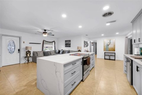 Casa en venta en Deltona, Florida, 3 dormitorios, 100.33 m2 № 2386203 - foto 6