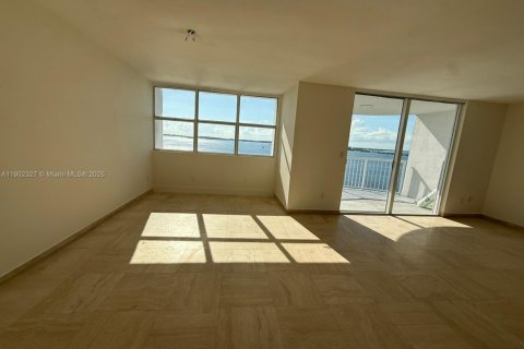 Copropriété à vendre à Miami, Floride: 3 chambres, 133.13 m2 № 1953765 - photo 30