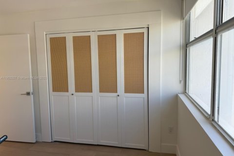 Copropriété à vendre à Miami, Floride: 3 chambres, 133.13 m2 № 1953765 - photo 18