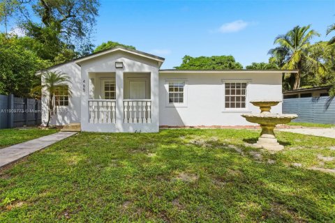 House in Miami, Florida 4 bedrooms, 189.99 sq.m. № 1965216 - photo 5