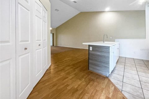Touwnhouse à vendre à Bradenton, Floride: 2 chambres, 121.89 m2 № 1558696 - photo 18
